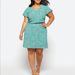 Flowy Floral 90s flower dress